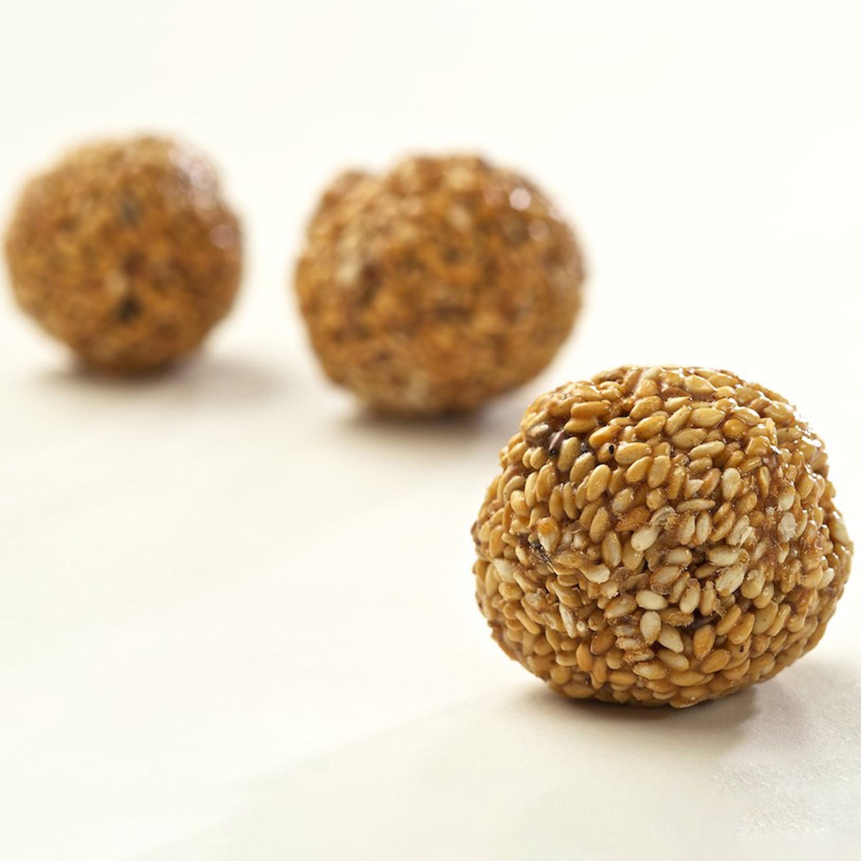 Til Sesame Ladoo