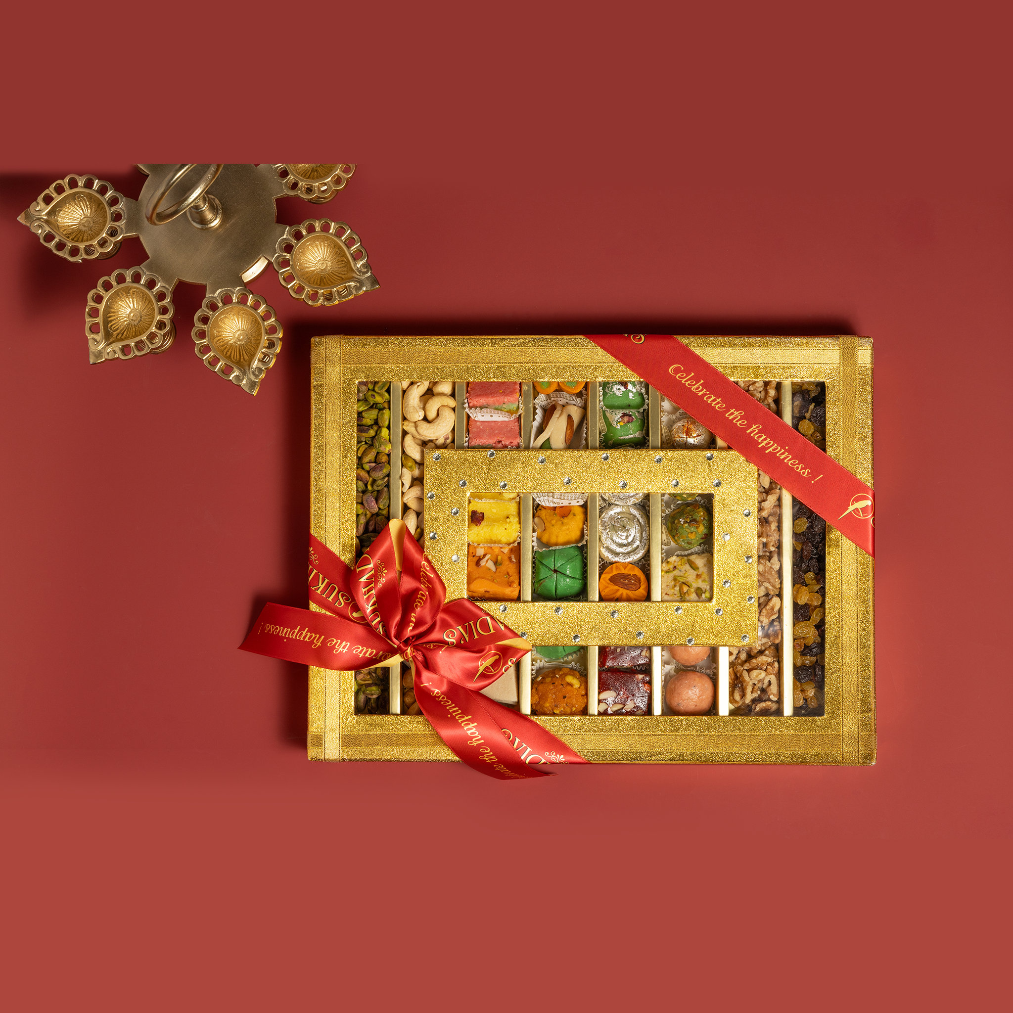 Golden-Sweets-_-dry-Fruits-Assortment-1_bd361f54-d5ae-4535-97dc-396a04a52c29.png